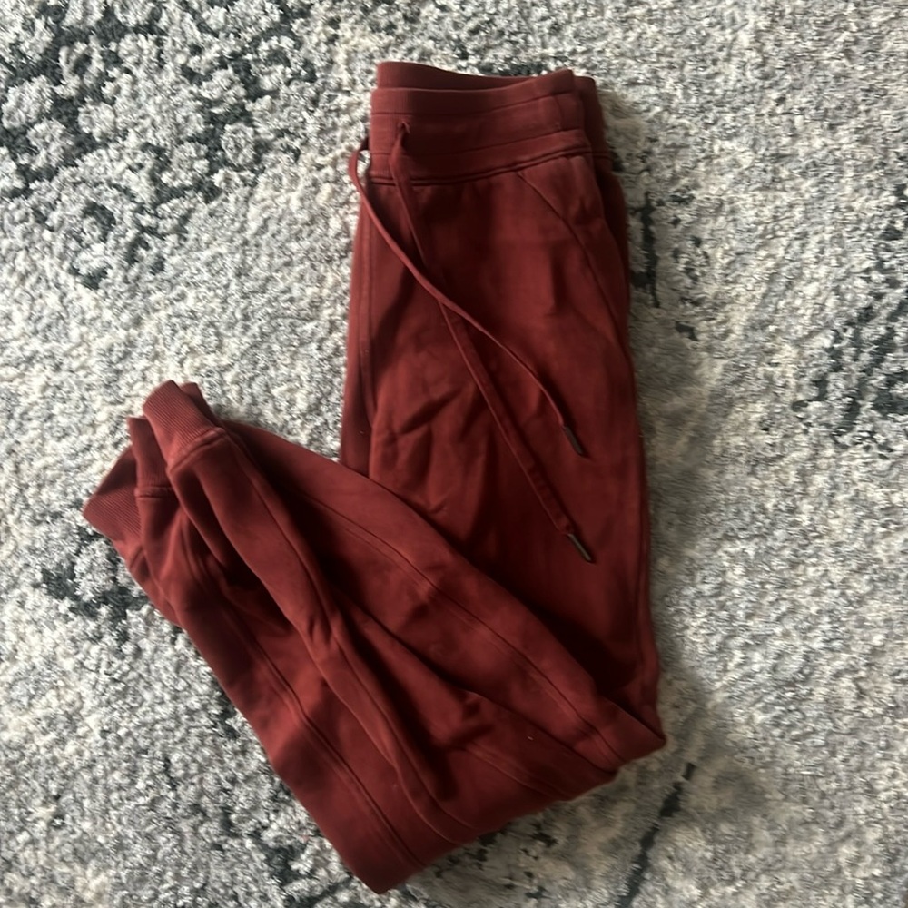 lululemon joggers